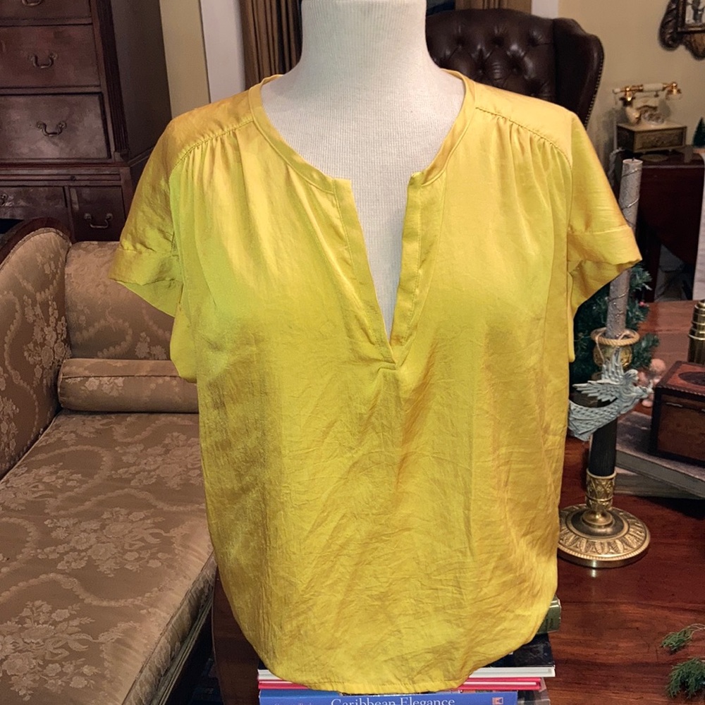 Vivienne Tam Yellow V Neck Short Sleeve Top